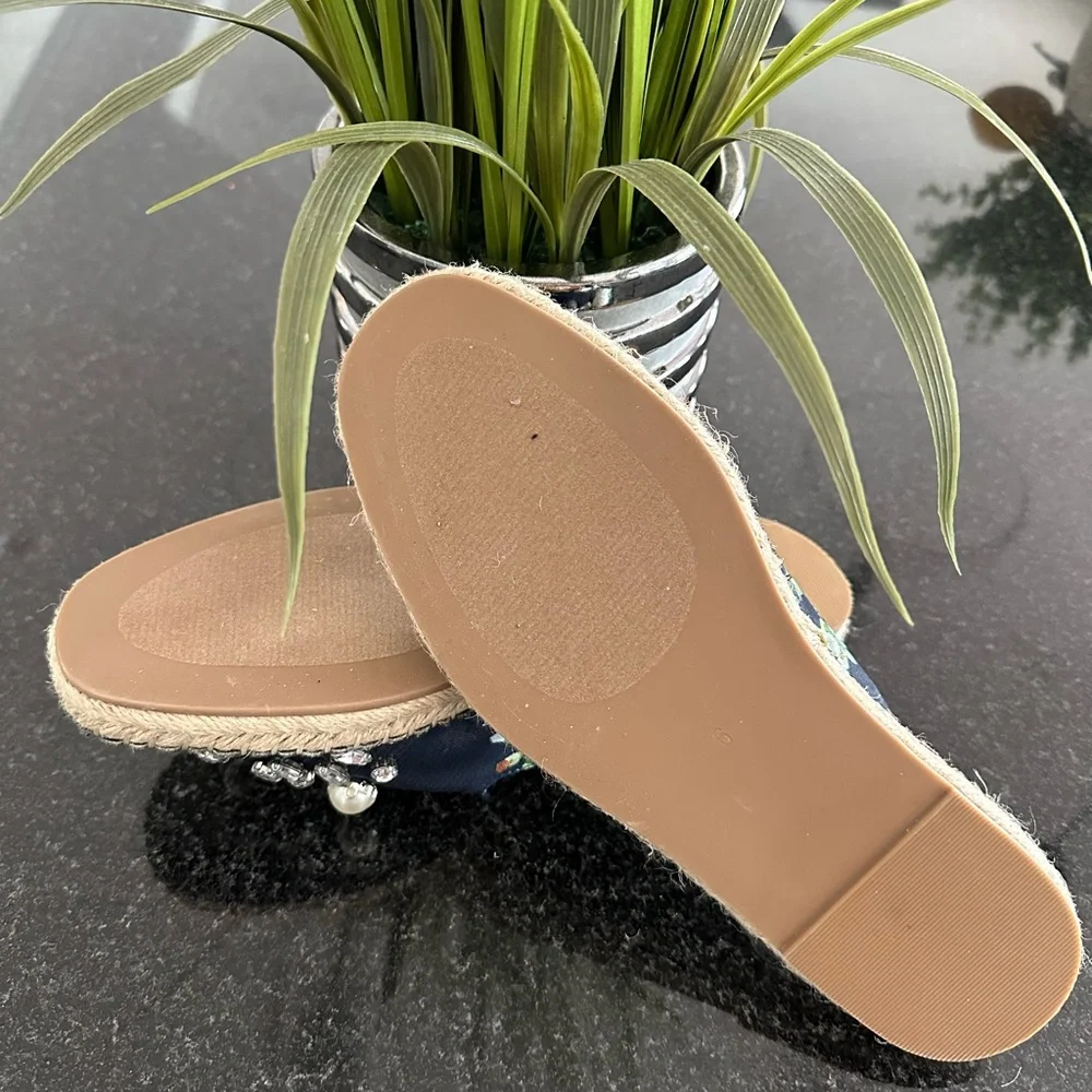 NWOT Soft Surroundings Embellished Floral Espadrille Loafers - Picture 4 of 4